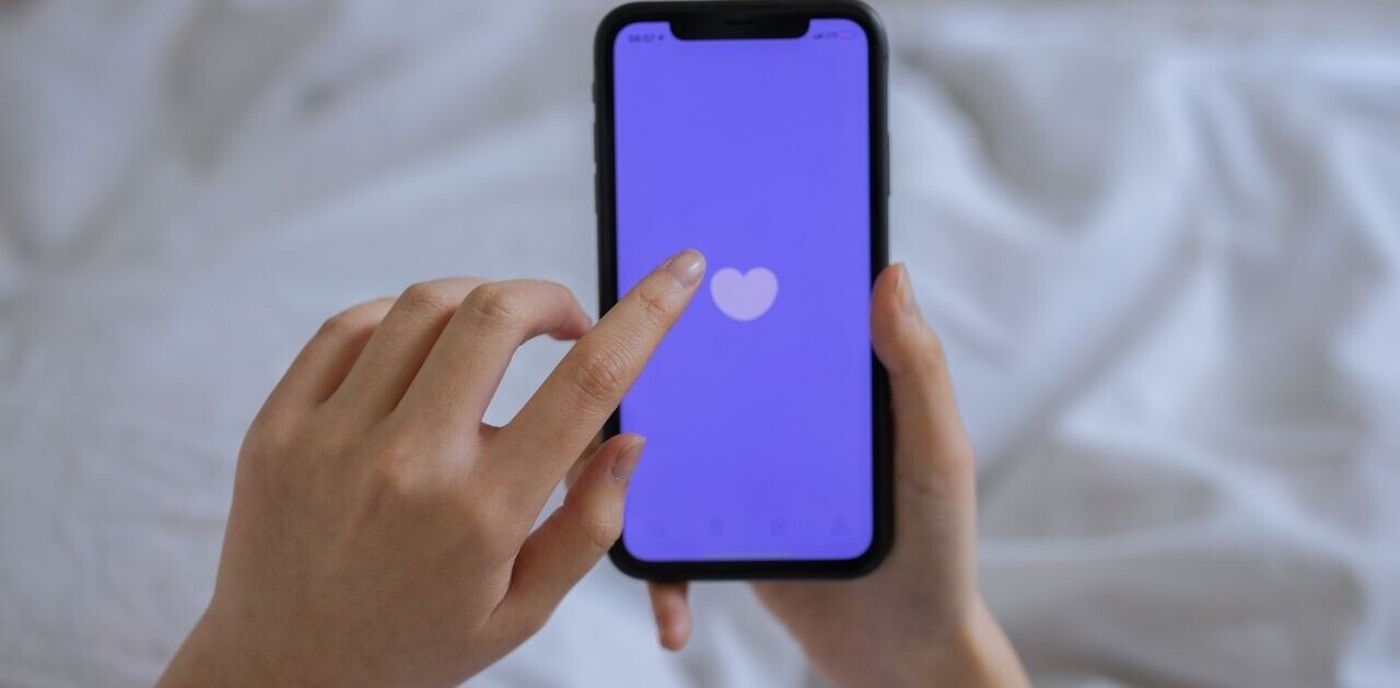 Study: Almost half of dating app users trust AI to find them a match