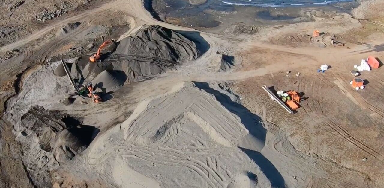 Gates and Bezos invest in EV mineral mining in Greenland