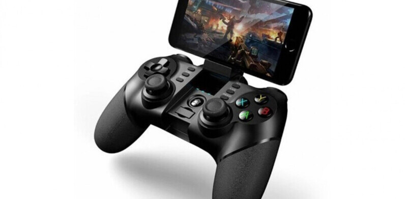 The Dragon X5 offers the gaming control smartphone players never get. Right now, it’s under $35