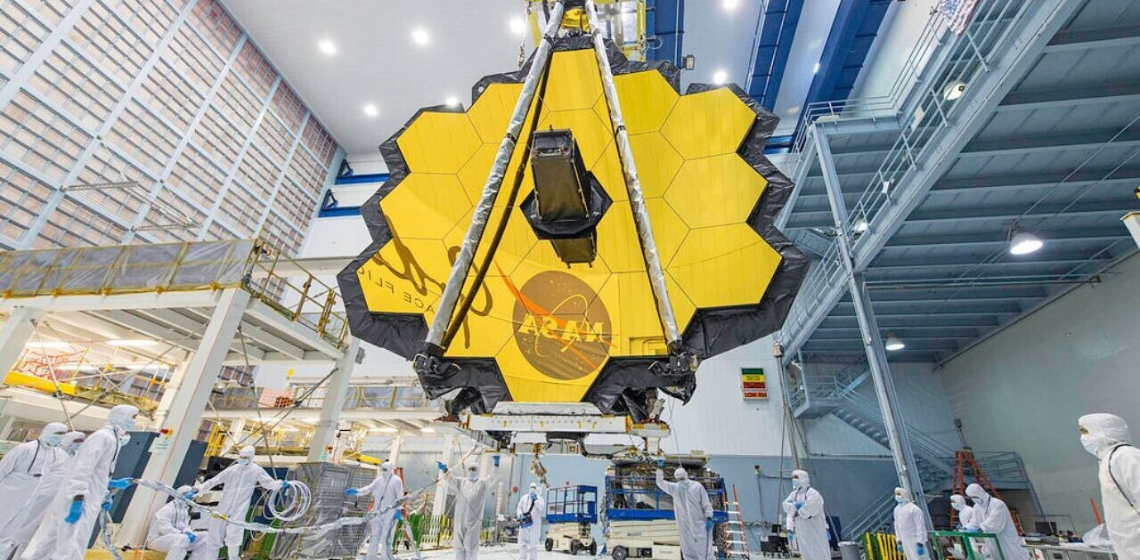 Why NASA chose gold-plated mirrors for the James Webb telescope