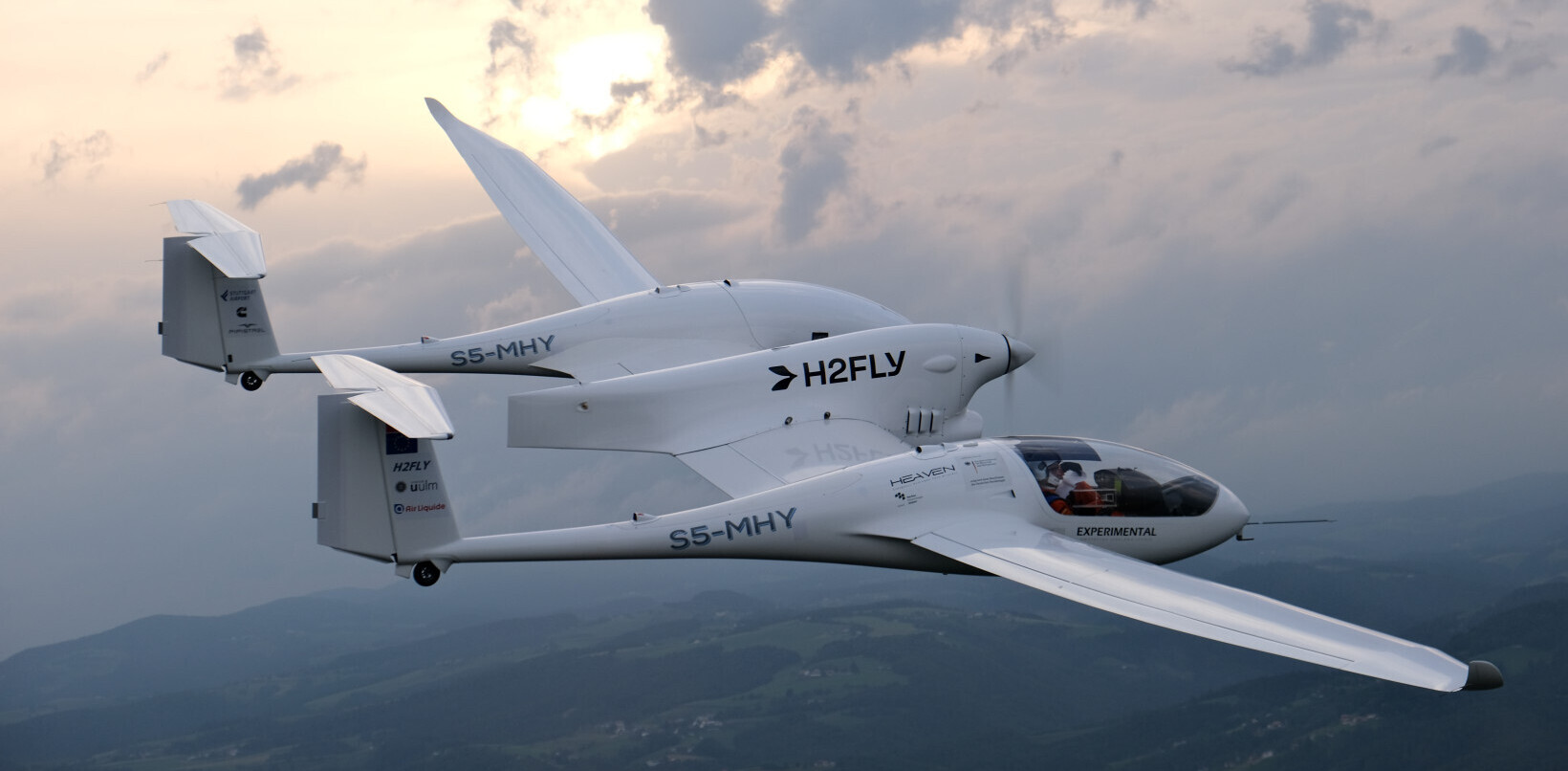 World’s first crewed liquid hydrogen plane takes off
