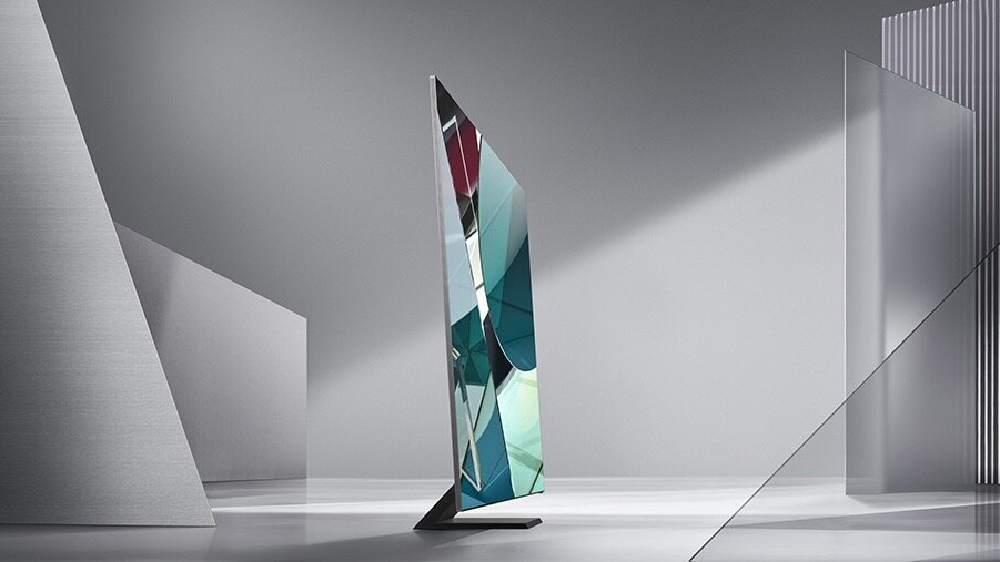 Samsung unveils a bezel-less 8K TV and a rotating TV at CES