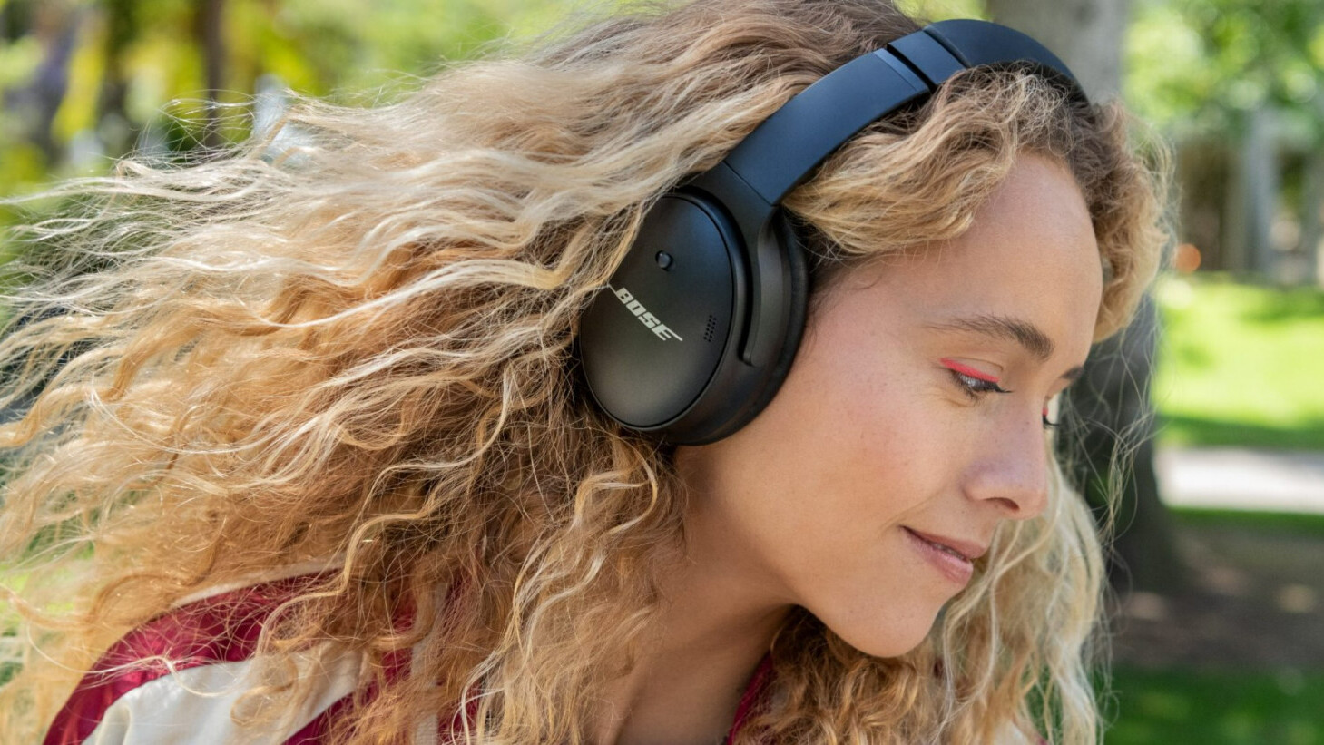 Bose’s QuietComfort 45 headphones cancel more noise and last longer