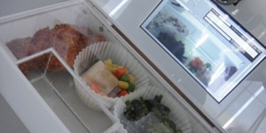 Lunchbox packs a camcorder so you can say “Thanks” while eating