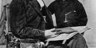 GaoPeng.com goes live. Groupon officially kicks off in China.