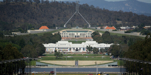 Australian government passes controversial cybercrime data retention bill