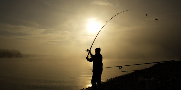 3 useful tips to help your early stage startup acquire paying enterprise customers