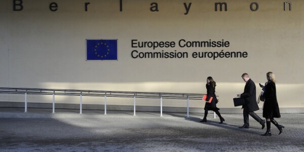 EU Commission seeks help in ‘shaping the app economy’, spending €100 million