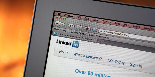 17 tools to use LinkedIn effectively and improve sales prospecting