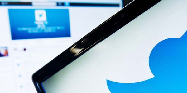 7 key ingredients for a powerful Twitter bio