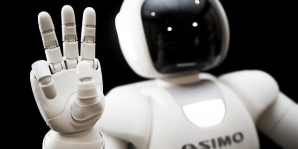 Honda’s new, smarter ASIMO brings robots closer to the mainstream