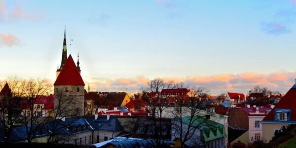 Estonia: Between East, West and the World
