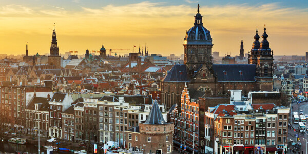 Startups are moving to Amsterdam, but should you?