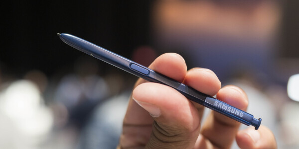Samsung might bring its S-Pen to the Galaxy S21 series