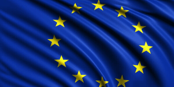 US risks its leading role in tech by leaving regulations to the EU