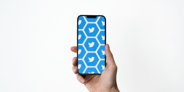 Twitter wants to bring the spotlight back to third-party apps — and win over developers