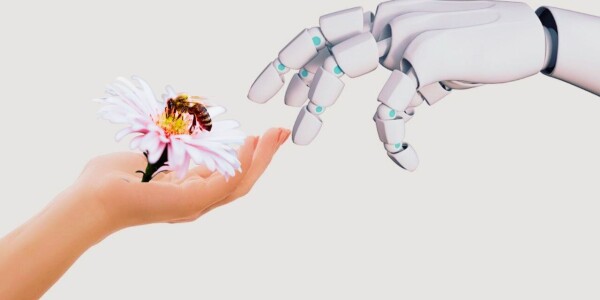 This tiny flying robot could work as an artificial pollinator