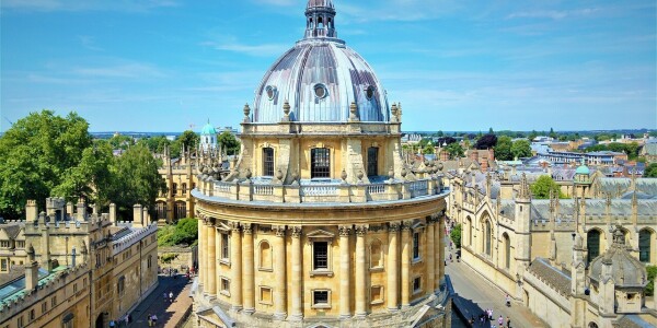 UK universities urged to reduce equity stakes in their spinouts