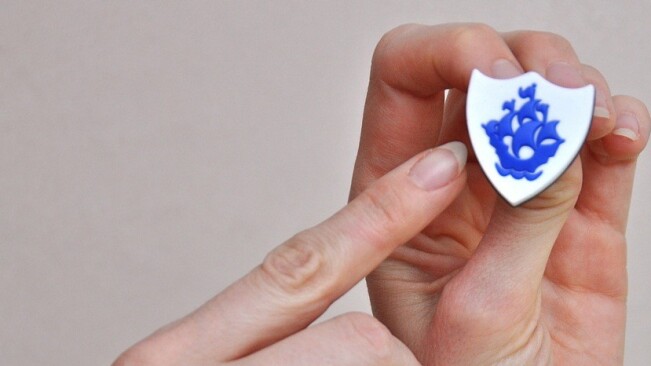 Apple’s Jony Ive receives the greatest accolade in UK children’s TV: A golden Blue Peter badge