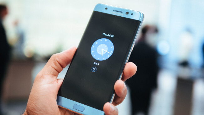 Motorola calls Samsung a copycat, gets shut down by Nokia fans