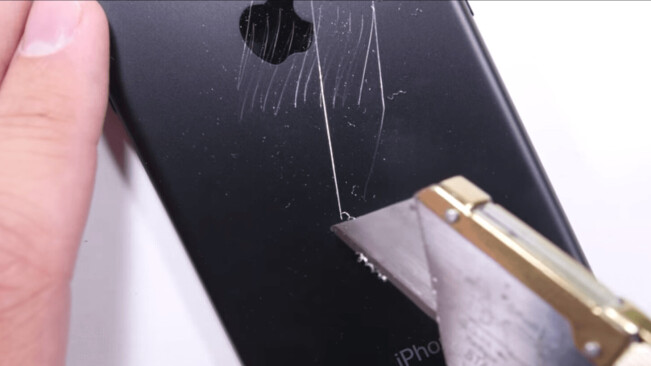 Watch how the iPhone 7 handles knife scratches and intense bending