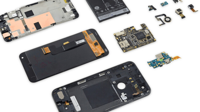 Google Pixel teardown reveals the device is not as easy to repair as the iPhone 7