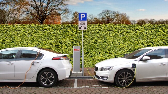 India wants to make 40% cabs electric by 2026 to meet climate change goals