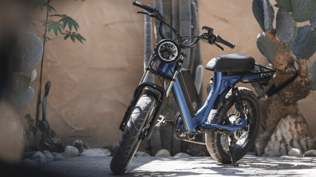 The Juiced Scorpion is a moped-like e-bike with buttery-smooth suspension