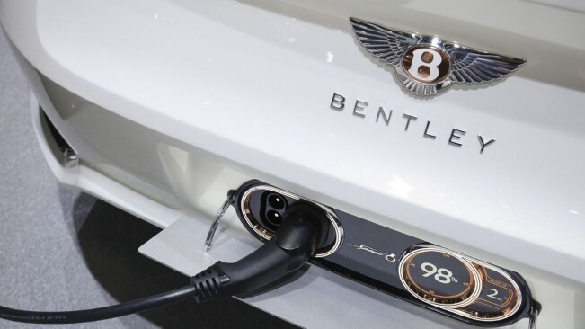 Bentley will electrify its cars starting 2025