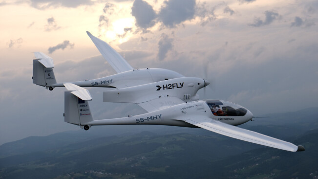 World’s first crewed liquid hydrogen plane takes off
